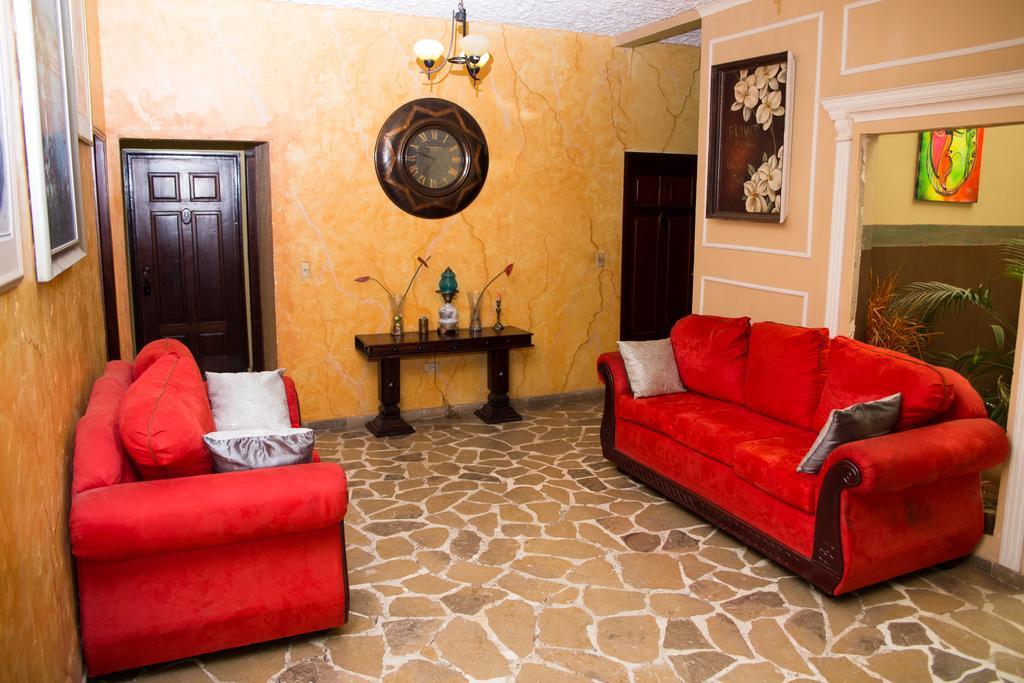 Hotel Casa Maria ซานเปโดร ซูลา ภายนอก รูปภาพ