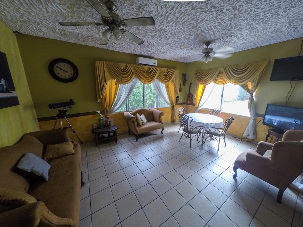 Hotel Casa Maria ซานเปโดร ซูลา ภายนอก รูปภาพ