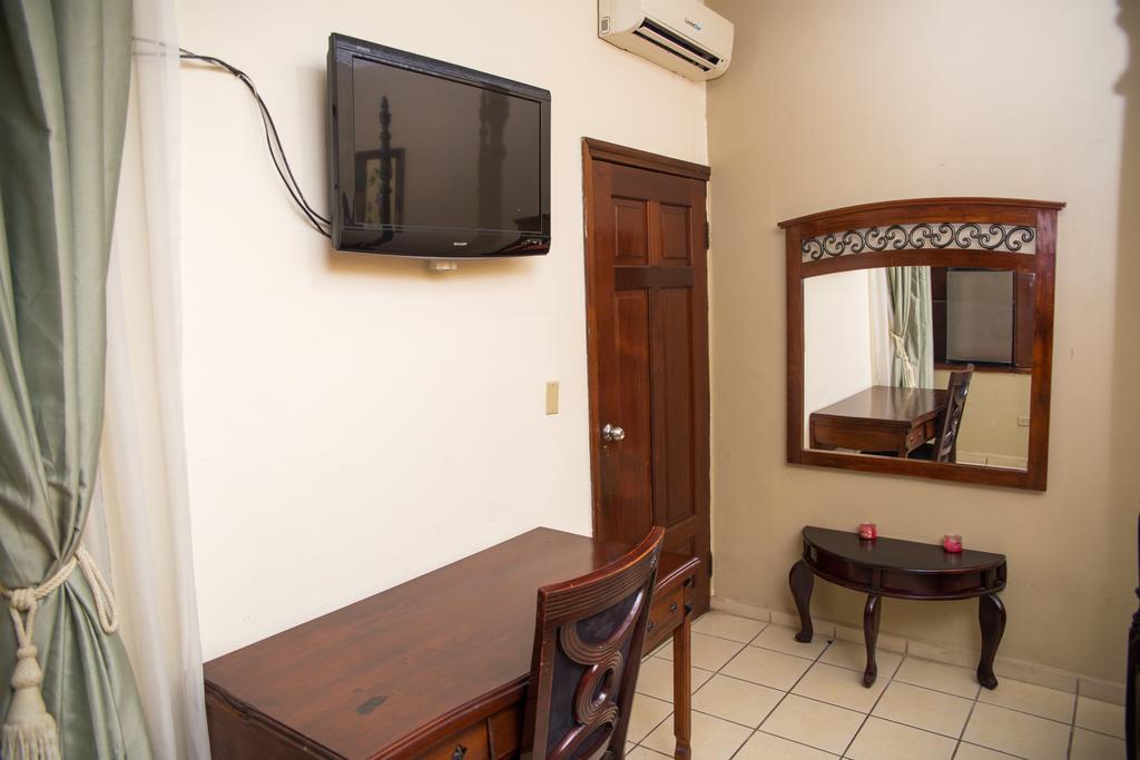 Hotel Casa Maria ซานเปโดร ซูลา ภายนอก รูปภาพ